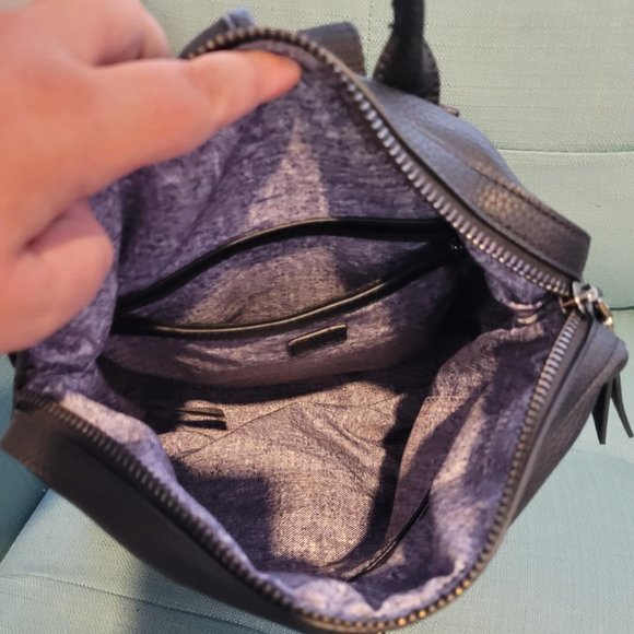 Black leather backpack - Picture 3 of 3